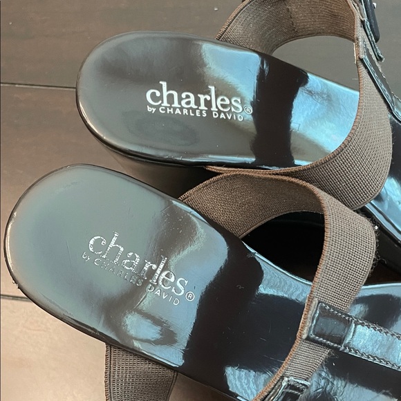 Charles By Charles David Brown Wedge Sandals - Picture 2 of 10